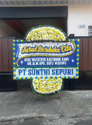 Papan Bunga Duka di Bataraguru